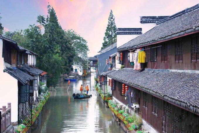 东海县城市管理局：“环卫橙”成为寒冬中美丽风景线